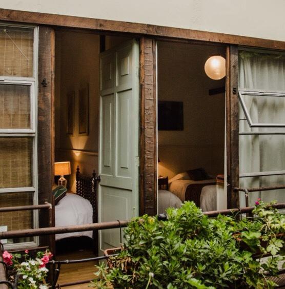 Patio Yungay Bed & Breakfast Santiago Exterior photo